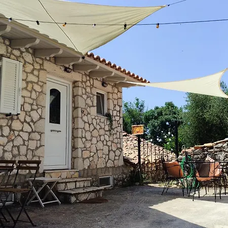 Nyaraló το λαϊνάκι By Fox Tale *